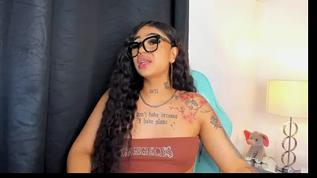 Mia Jansen online show from 18, 3, 2025