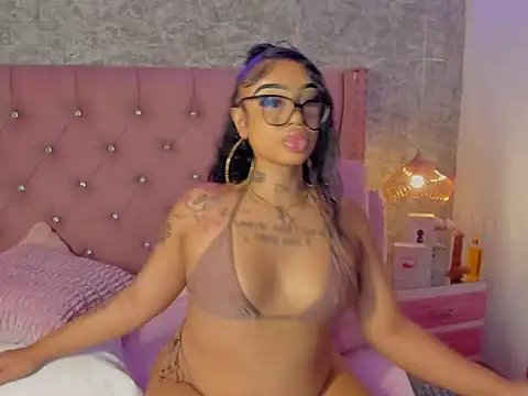 Snapshot of Mia_Jansen chatting on 13, 2, 2026 Mia Jansen online show from 13, 2, 2026