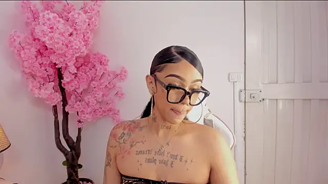 Mia Jansen online show from 10, 2, 2025