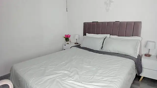 Ori valentina online show from 5, 11, 2025