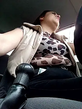 Lesly 10- online show from 17, 9, 2025