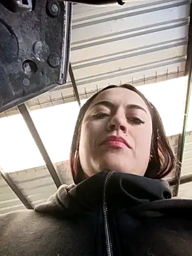 Lesly 10- online show from 7, 11, 2025