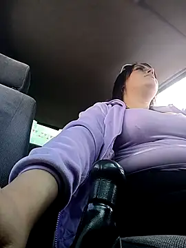 Lesly 10- online show from 19, 12, 2025