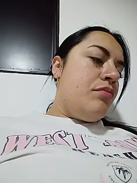 Lesly 10- online show from 4, 7, 2026