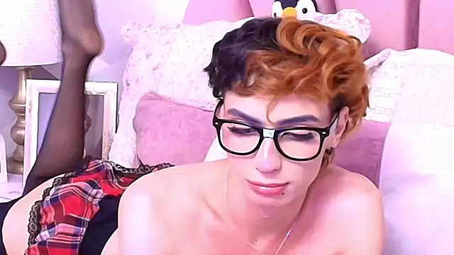 KylieMonnett online show from 3, 4, 2026