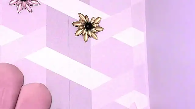 KylieMonnett online show from 19, 3, 2026