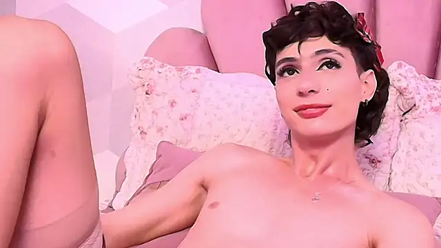 KylieMonnett online show from 13, 12, 2025