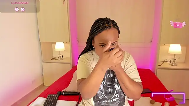 EmilyyStuart online show from 7, 10, 2025