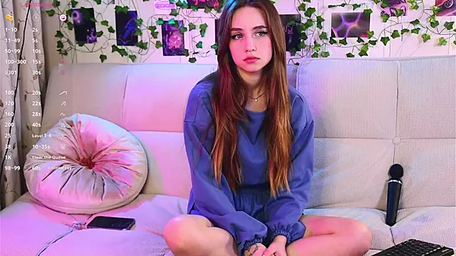 Snapshot of Alice_loft chatting on 7, 3, 2025 Alice loft online show from 7, 3, 2025