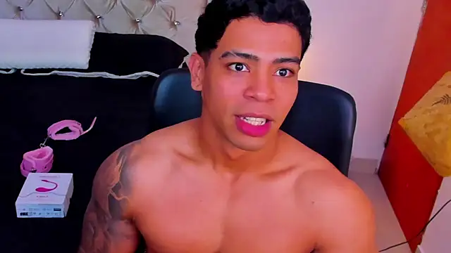 Andrew wolf7 online show from 25, 2, 2026