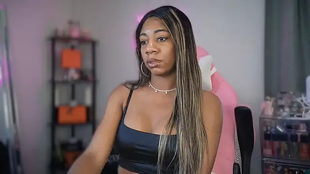 Snapshot of longislandprincess chatting on 13, 3, 2025 longislandprincess online show from 13, 3, 2025