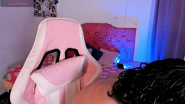 adriannyp 1 online show from 9, 9, 2025