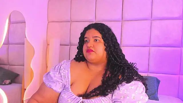 Miley Collins online show from 11, 11, 2025