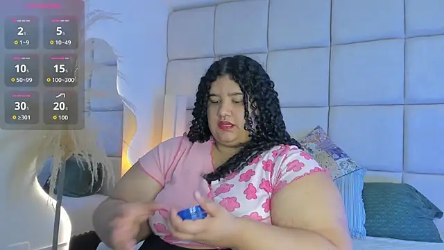 Miley Collins online show from 14, 11, 2025