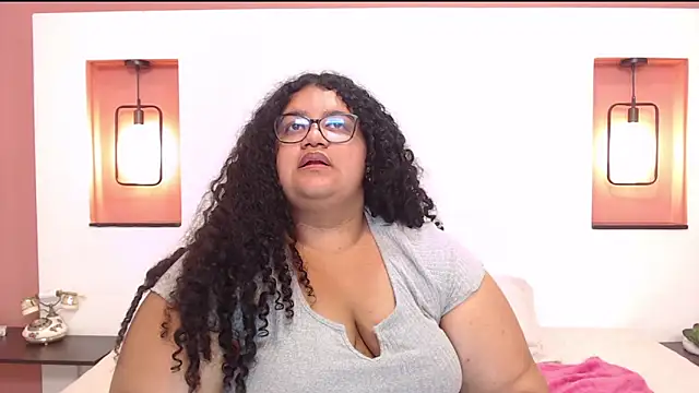 Miley Collins online show from 11, 3, 2025