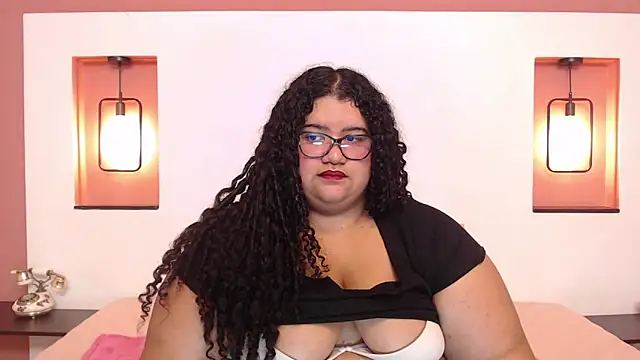 Miley Collins online show from 21, 2, 2025