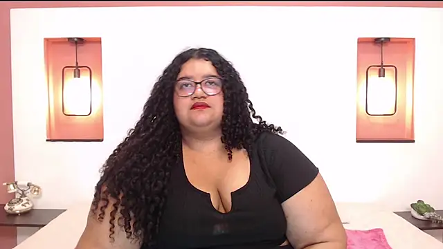 Miley Collins online show from 7, 3, 2025