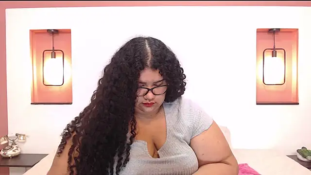 Miley Collins online show from 11, 3, 2025