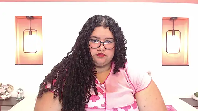 Miley Collins online show from 17, 2, 2025