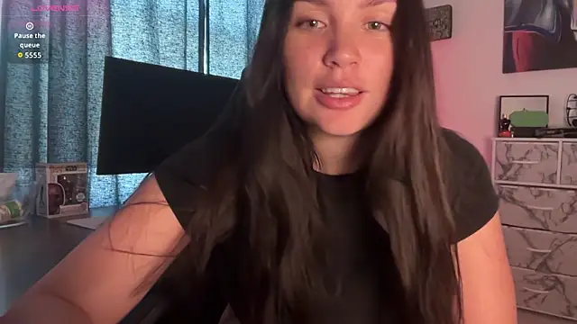 Snapshot of sweetsariaah chatting on 21, 11, 2025 sweetsariaah online show from 21, 11, 2025