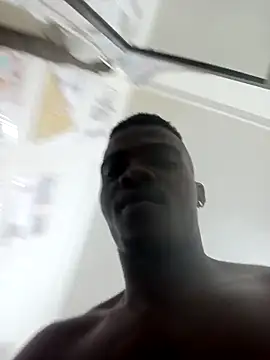 yezz3011 online show from 22, 9, 2025