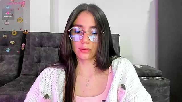 emmadiaz1 online show from 26, 2, 2025