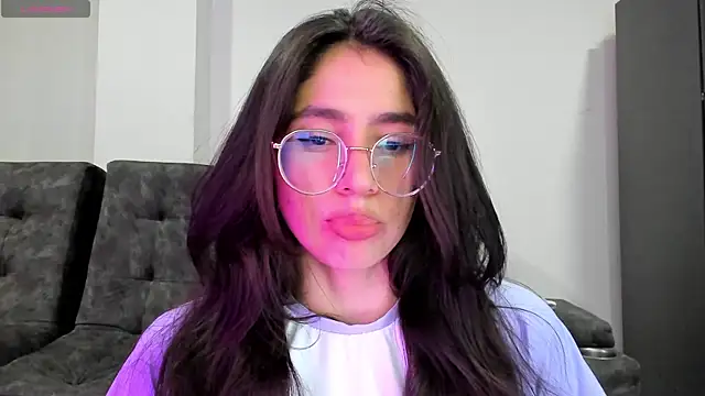 emmadiaz1 online show from 31, 1, 2025