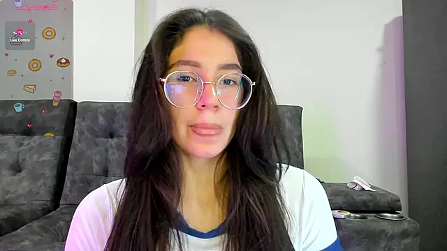 emmadiaz1 online show from 24, 2, 2025