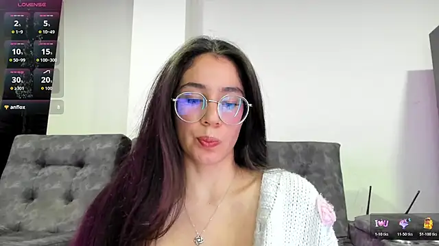 emmadiaz1 online show from 15, 12, 2025
