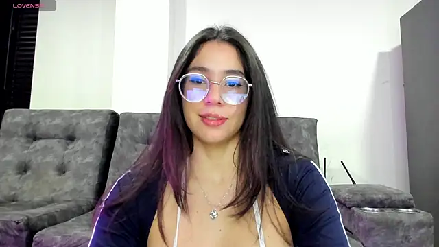 emmadiaz1 online show from 12, 11, 2025