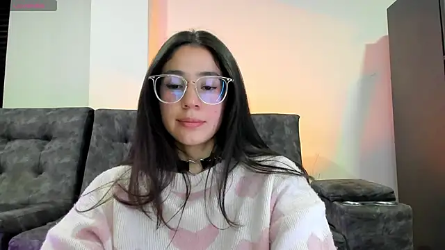 emmadiaz1 online show from 8, 2, 2026