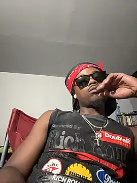 Snapshot of SluttyLyfe4L chatting on 9, 7, 2026 SluttyLyfe4L online show from 9, 7, 2026