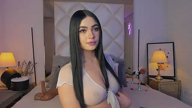 KimRoussee online show from 11, 3, 2025