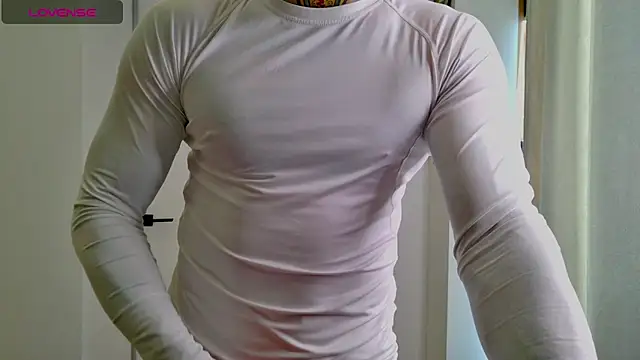 Snapshot of white_King9999 chatting on 21, 2, 2026 white King9999 online show from 21, 2, 2026