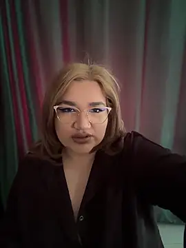 Leya  Droit online show from 10, 3, 2025