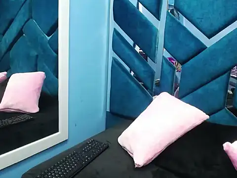 Luciana Ass online show from 17, 9, 2025