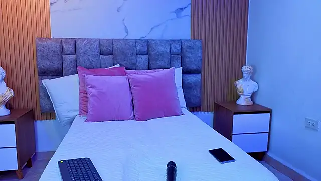 Khalifa fletcher online show from 5, 11, 2025