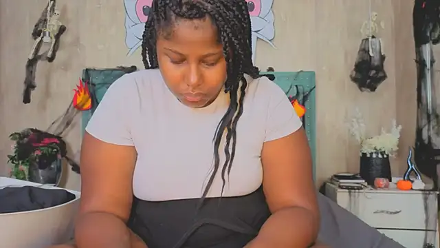 Alexa roussee online show from 4, 11, 2025