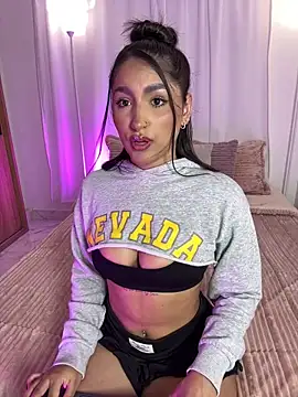 AishaPeyton online show from 30, 6, 2026