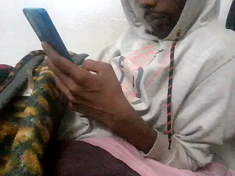 devilsam3327 online show from 2, 12, 2025