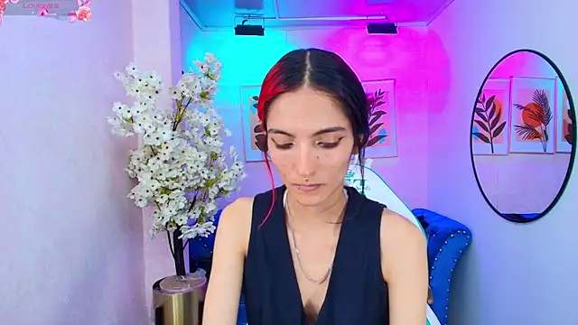 Dafne huges online show from 22, 11, 2025