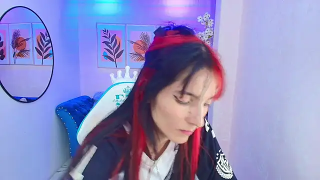 Dafne huges online show from 19, 9, 2025