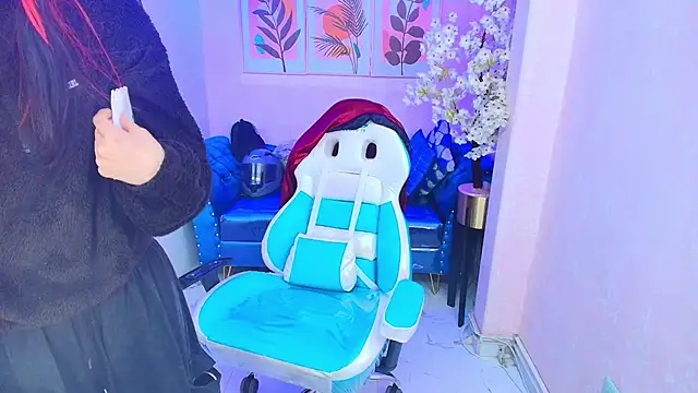 Dafne huges online show from 17, 9, 2025