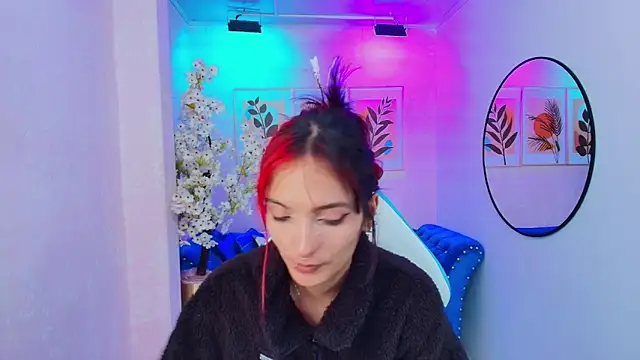 Dafne huges online show from 27, 10, 2025