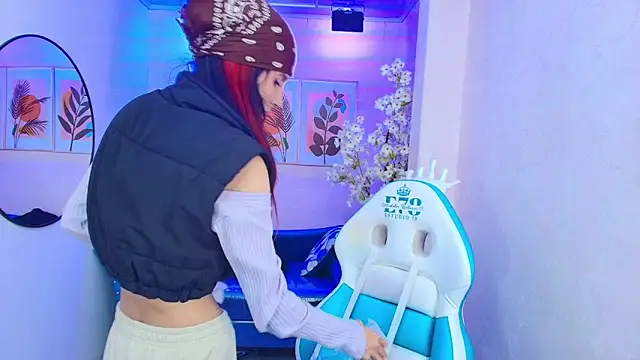 Dafne huges online show from 25, 9, 2025