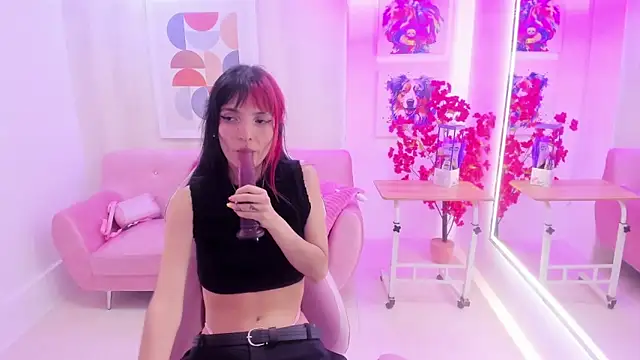 Dafne huges online show from 8, 3, 2025