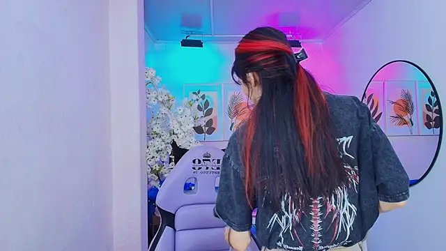 Dafne huges online show from 28, 10, 2025