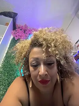 Snapshot of Katti_Barrera chatting on 13, 2, 2026 Katti Barrera online show from 13, 2, 2026