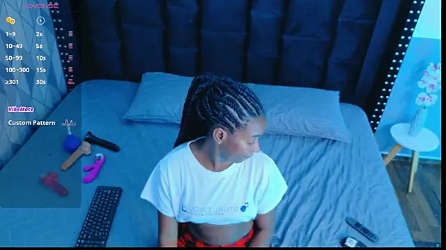 petitelittleebony online show from 17, 9, 2025