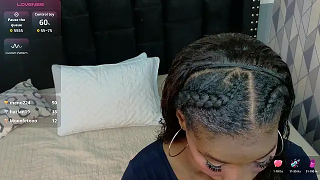 petitelittleebony online show from 23, 10, 2025